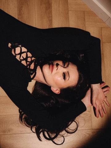 Регина Реал Молодая Брюнетка фото 4